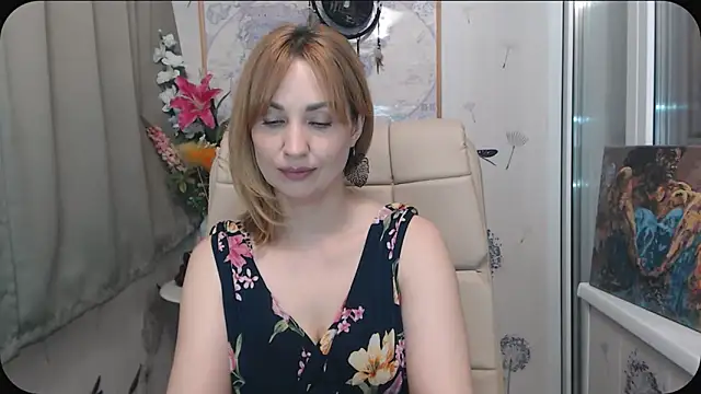 Snapshot of KatrinAlluring chatting on April 2026 04:12:01 AM KatrinAlluring online show from April 2026 04:12:01 AM