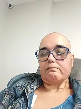 Yarry40 online show from January 2026 05:40:01 PM