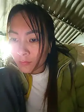 Yumyum kiw online show from November 2025 01:00:02 PM