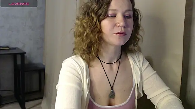 Snapshot of harpermoss chatting on October 2025 06:49:02 PM harpermoss online show from October 2025 06:49:02 PM