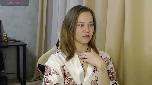 Snapshot of harpermoss chatting on October 2025 07:11:01 PM harpermoss online show from October 2025 07:11:01 PM