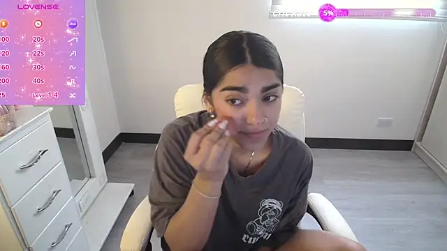 amarasilk  online show from February 2026 07:20:01 PM