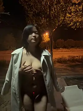 Fengbaby-555 online show from April 2026 02:21:01 PM