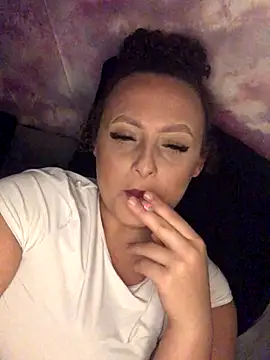 Snapshot of Welsh_Maya19X chatting on October 2025 09:44:02 PM Welsh Maya19X online show from October 2025 09:44:02 PM