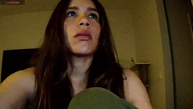 Snapshot of emmablog chatting on September 2025 02:44:02 AM emmablog online show from September 2025 02:44:02 AM