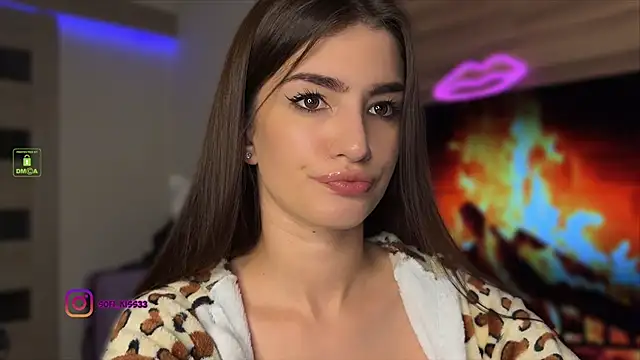 Snapshot of SofI-Play chatting on September 2025 06:53:01 PM SofI-Play online show from September 2025 06:53:01 PM