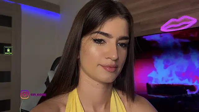 Snapshot of SofI-Play chatting on September 2025 07:48:01 PM SofI-Play online show from September 2025 07:48:01 PM