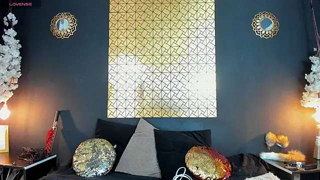 kinky momm online show from September 2025 02:21:01 PM