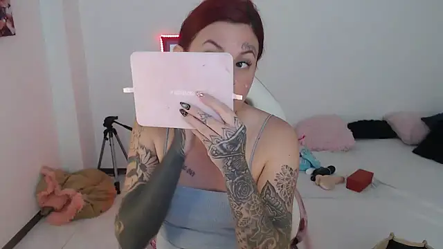 Maddy Vicius19 online show from October 2025 08:08:02 PM