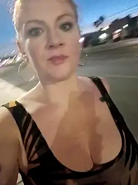 Snapshot of nakedgarbageperson chatting on June 2026 11:46:01 AM nakedgarbageperson online show from June 2026 11:46:01 AM