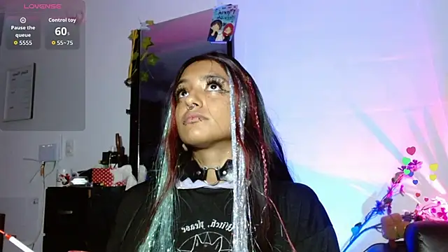 carolinerue online show from October 2025 08:23:02 AM