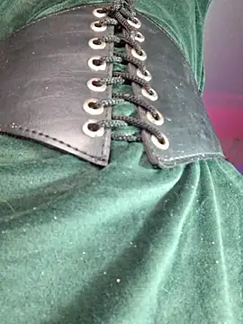 carolinerue online show from February 2026 04:45:01 AM