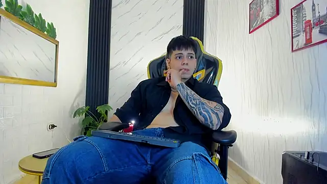 xKevyn online show from October 2025 12:23:01 PM