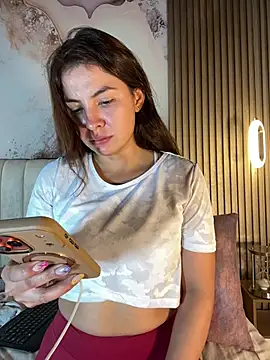 Dakota Evanns online show from April 2026 06:52:01 PM