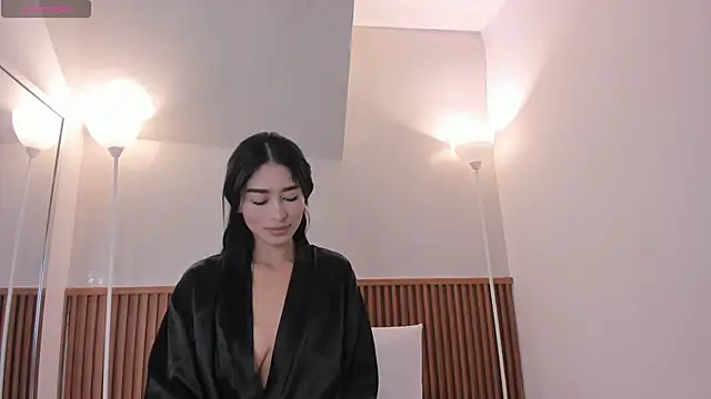 nicol giraldoo online show from February 2026 03:34:02 AM