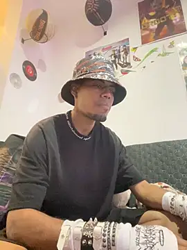 Snapshot of Teito69 chatting on September 2025 04:36:02 AM Teito69 online show from September 2025 04:36:02 AM