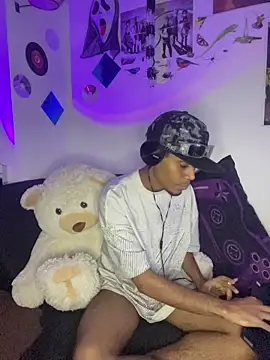 Snapshot of Teito69 chatting on November 2025 04:18:02 AM Teito69 online show from November 2025 04:18:02 AM