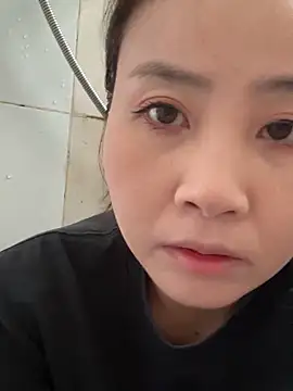 Snapshot of wly2028 chatting on December 2025 05:28:01 AM wly2028 online show from December 2025 05:28:01 AM