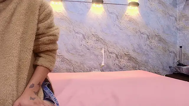 abbyrouss  online show from October 2025 03:31:01 AM