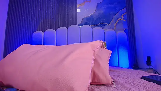 abbyrouss  online show from December 2025 03:05:01 AM