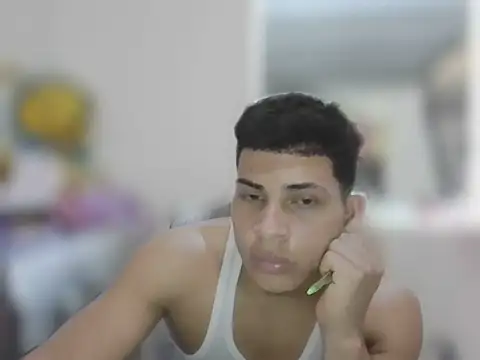 luislp05 online show from July 2026 10:34:02 PM