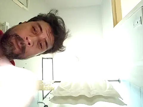 Mac50rus online show from April 2026 06:35:02 PM