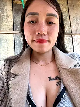 chipp-bong online show from December 2025 02:38:01 AM