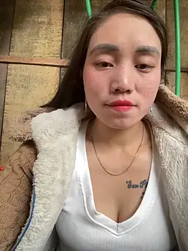 chipp-bong online show from February 2026 01:42:02 AM