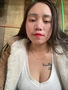 chipp-bong online show from February 2026 12:19:02 AM