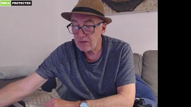 bluedae1 online show from March 2026 05:19:02 PM