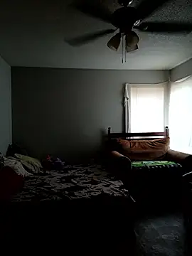 Snapshot of LuvTune chatting on February 2026 07:24:02 PM LuvTune online show from February 2026 07:24:02 PM