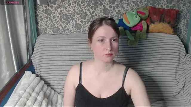 LesanaMagic online show from April 2026 06:17:01 PM