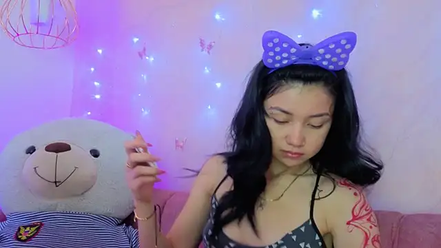 april bennett online show from January 2026 12:31:01 PM