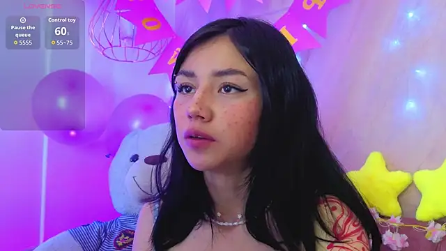 Snapshot of april_bennett chatting on July 2026 01:36:02 PM april bennett online show from July 2026 01:36:02 PM