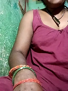 SweetKomal89 online show from October 2025 09:48:02 PM