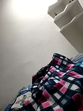 Snapshot of Chanderi19 chatting on October 2025 03:32:01 PM Chanderi19 online show from October 2025 03:32:01 PM