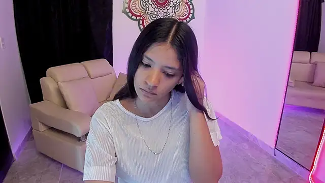 Candy fox 19 online show from March 2026 02:21:02 PM