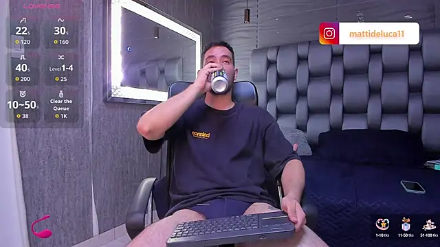 Snapshot of matti_de_lucaa chatting on October 2025 05:45:01 PM matti de lucaa online show from October 2025 05:45:01 PM