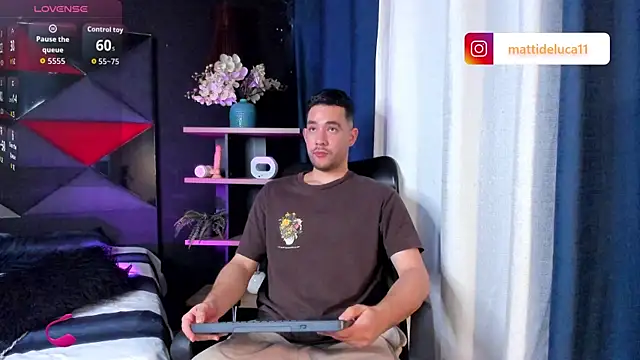 Snapshot of matti_de_lucaa chatting on October 2025 05:47:02 PM matti de lucaa online show from October 2025 05:47:02 PM