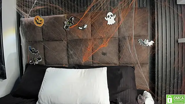 Sussy Vixen online show from October 2025 07:43:01 PM