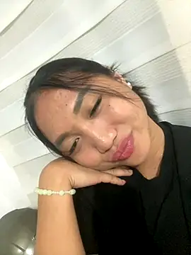 cassie cakes online show from September 2025 05:56:02 PM