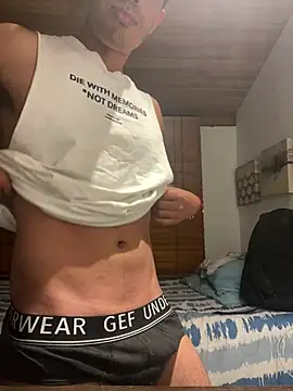 Snapshot of camiloyks chatting on February 2026 03:21:02 AM camiloyks online show from February 2026 03:21:02 AM