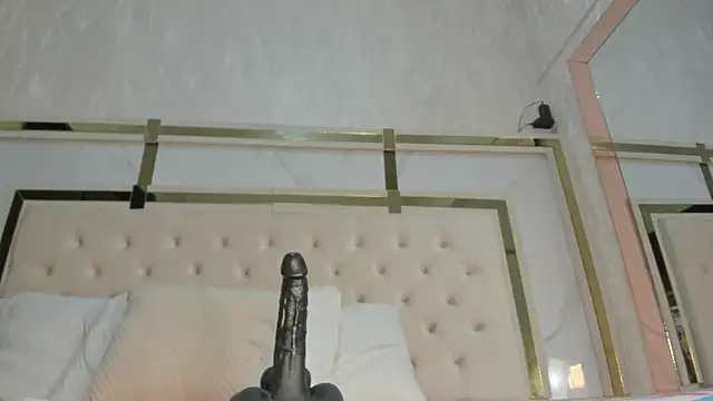 Cameron Hearts online show from November 2025 07:28:01 PM