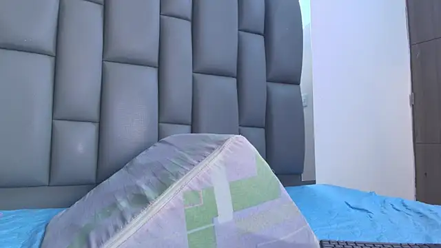 kissme luna online show from January 2026 07:04:01 PM