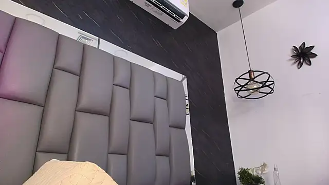 kissme luna online show from February 2026 06:59:02 PM