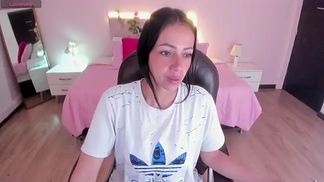 Snapshot of Mariam_Lopez__ chatting on July 2026 03:09:01 AM Mariam Lopez online show from July 2026 03:09:01 AM