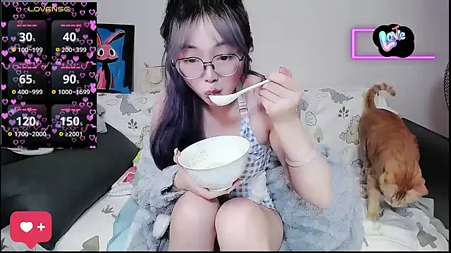 baby-yaya20 online show from October 2025 11:31:01 PM