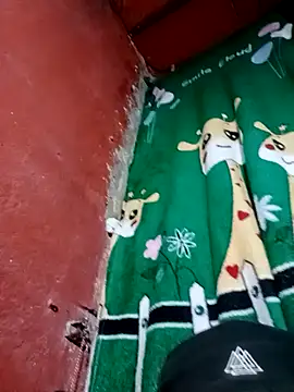 Snapshot of ElRompeponchi chatting on September 2025 06:45:02 AM ElRompeponchi online show from September 2025 06:45:02 AM