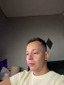 Snapshot of dimitryivanovv chatting on September 2025 06:34:01 AM dimitryivanovv online show from September 2025 06:34:01 AM