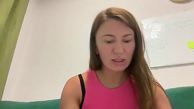 Snapshot of Caliraa chatting on July 2026 06:54:01 PM Caliraa online show from July 2026 06:54:01 PM